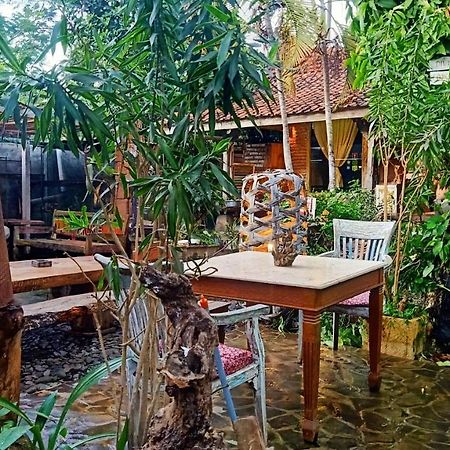 Santhiku Hotel & Spa Lovina  Luaran gambar