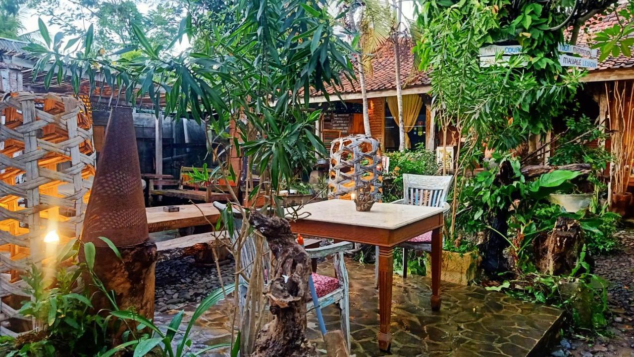 Santhiku Hotel & Spa Lovina  Luaran gambar